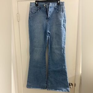 Fashion Nova Light Blue Denim Pants size 15/32